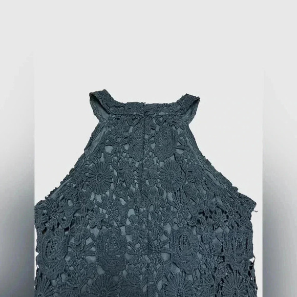 Lace Dress size sm - Picture 5 of 6